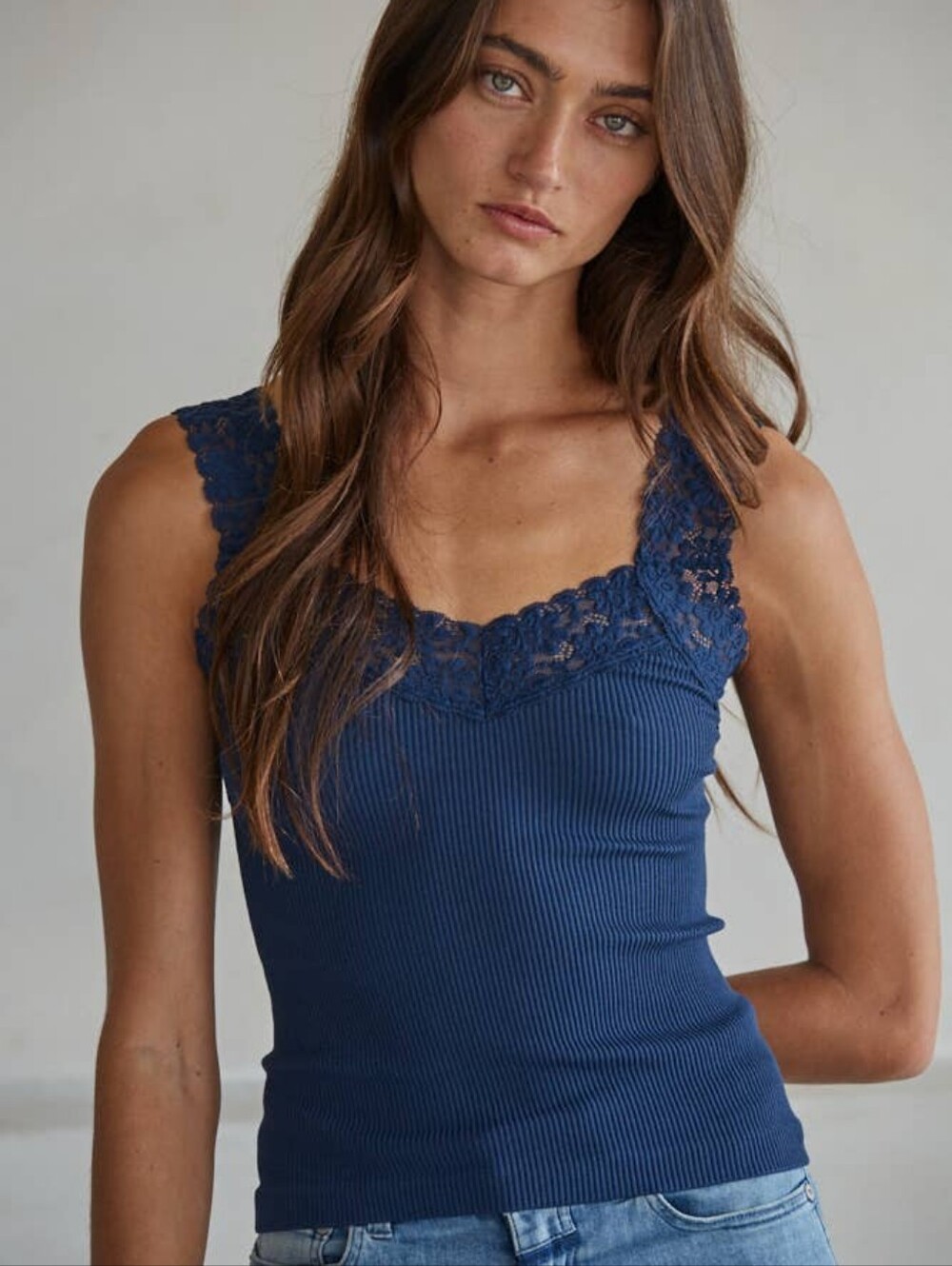 🛑3/$45🛑  Knit Seamless Ribbed Tank Top with Lace Trim
